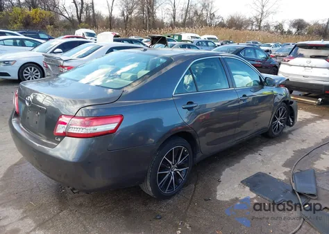 2011 Toyota Camry Le z USA, uszkodzony, nr VIN 4T1BF3EK6BU762761